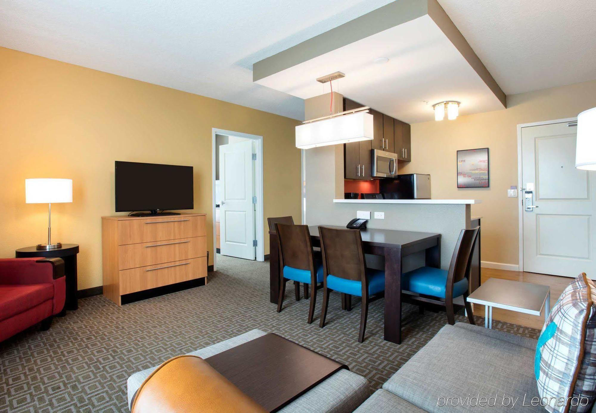 Towneplace Suites Orlando At Flamingo Crossings Town Center/Western Entrance Bay Lake Bagian luar foto